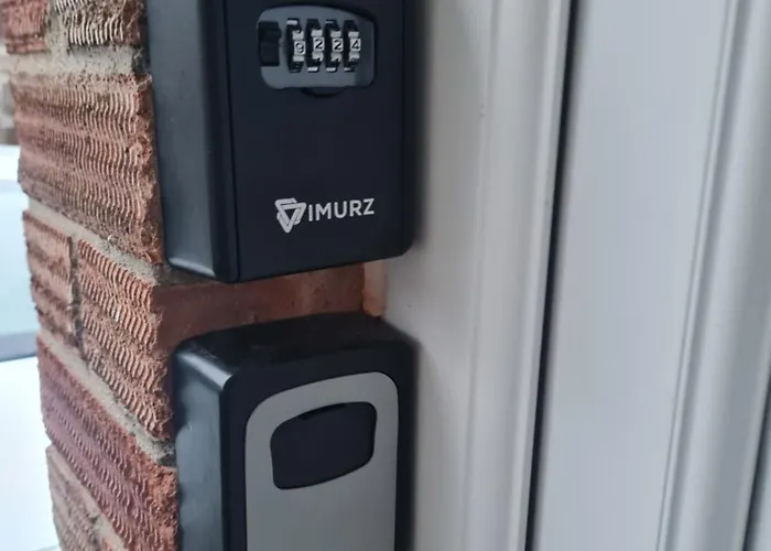 דירה Converted Garage Ensuite